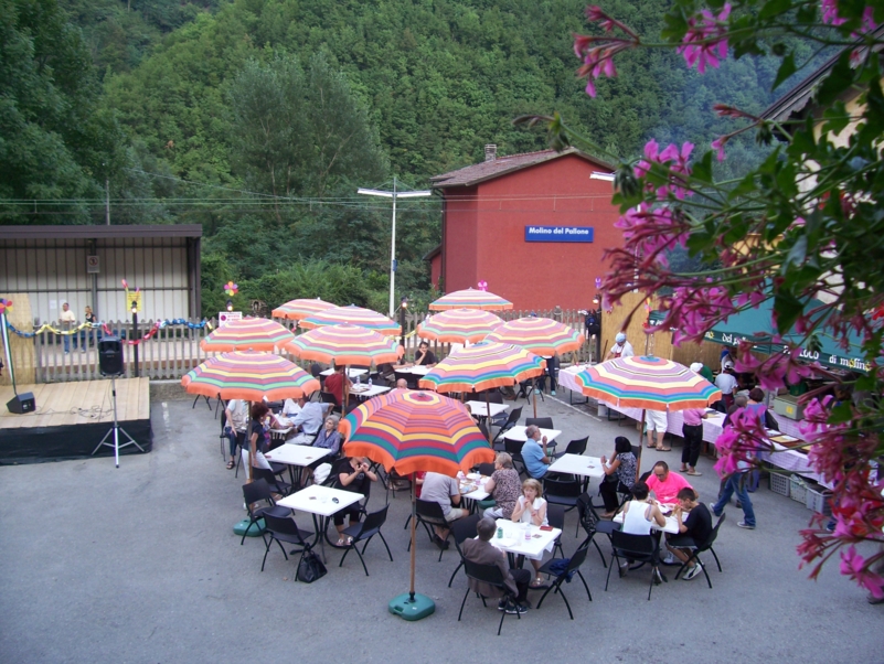  Image name: Estate021.jpg 
 width: 801 pixel 
 height: 602 pixel 
 Size: 470488 bytes 
 Click to enlarge 